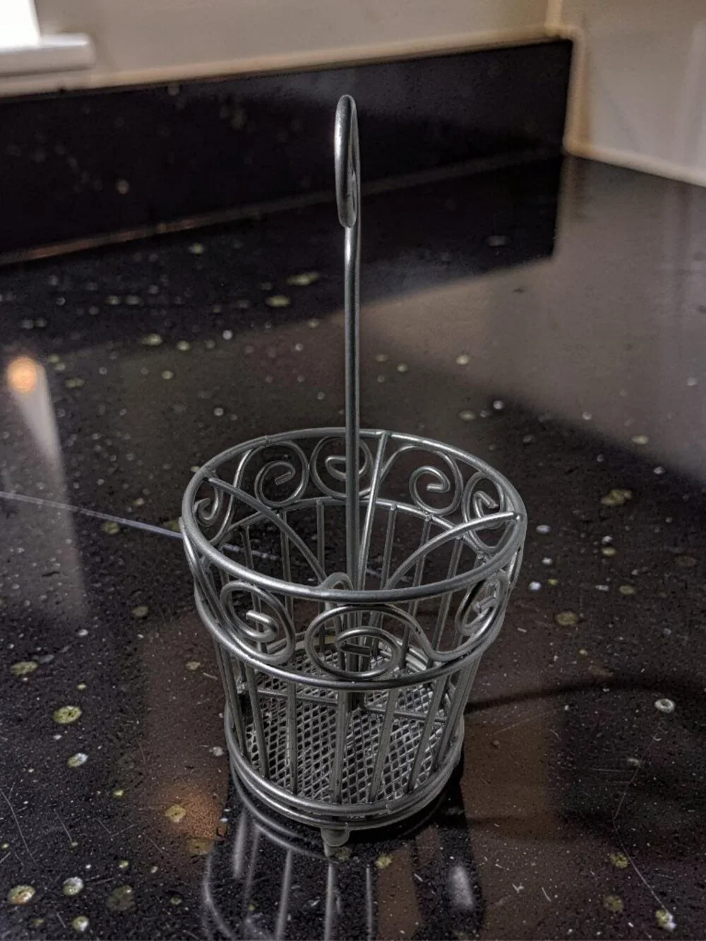 Metal Scroll Pattern Utensil Carrier With Carry Handle.
